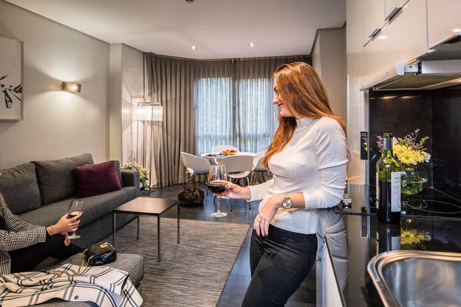 Apartosuites Jardines De Sabatini มาดริด ภายนอก รูปภาพ