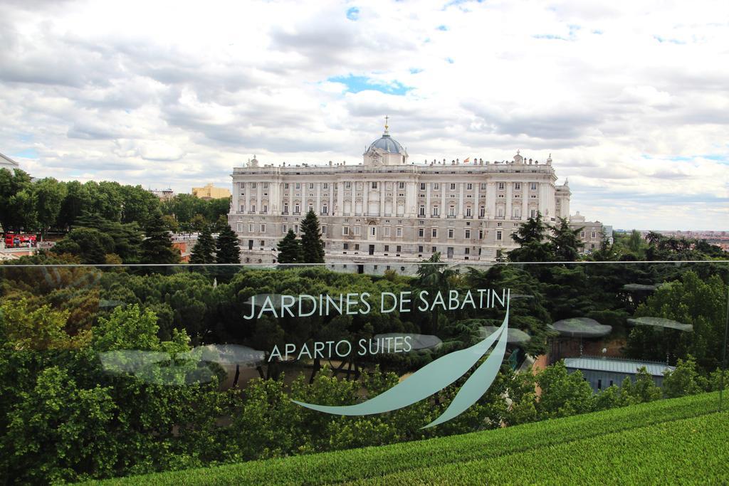 Apartosuites Jardines De Sabatini มาดริด ภายนอก รูปภาพ